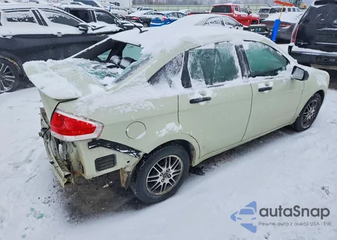 2010 Ford Focus Se z USA, uszkodzony, nr VIN 1FAHP3FN9AW115963